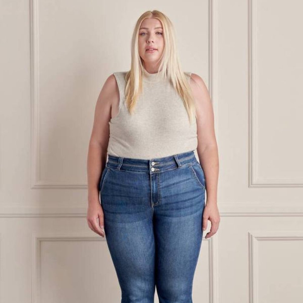 Product CURVY UTILITY BOOTCUT